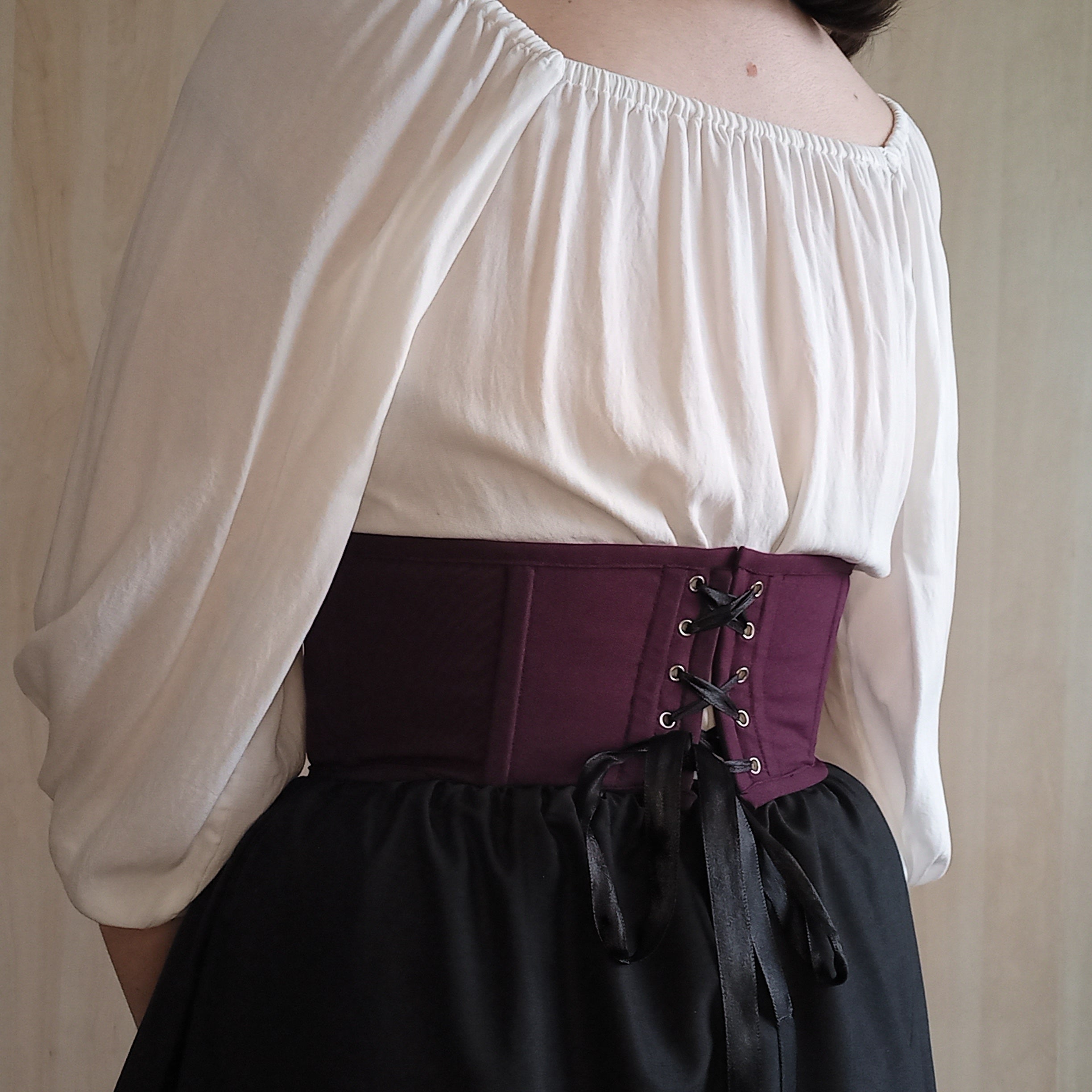 Underbust corset belt