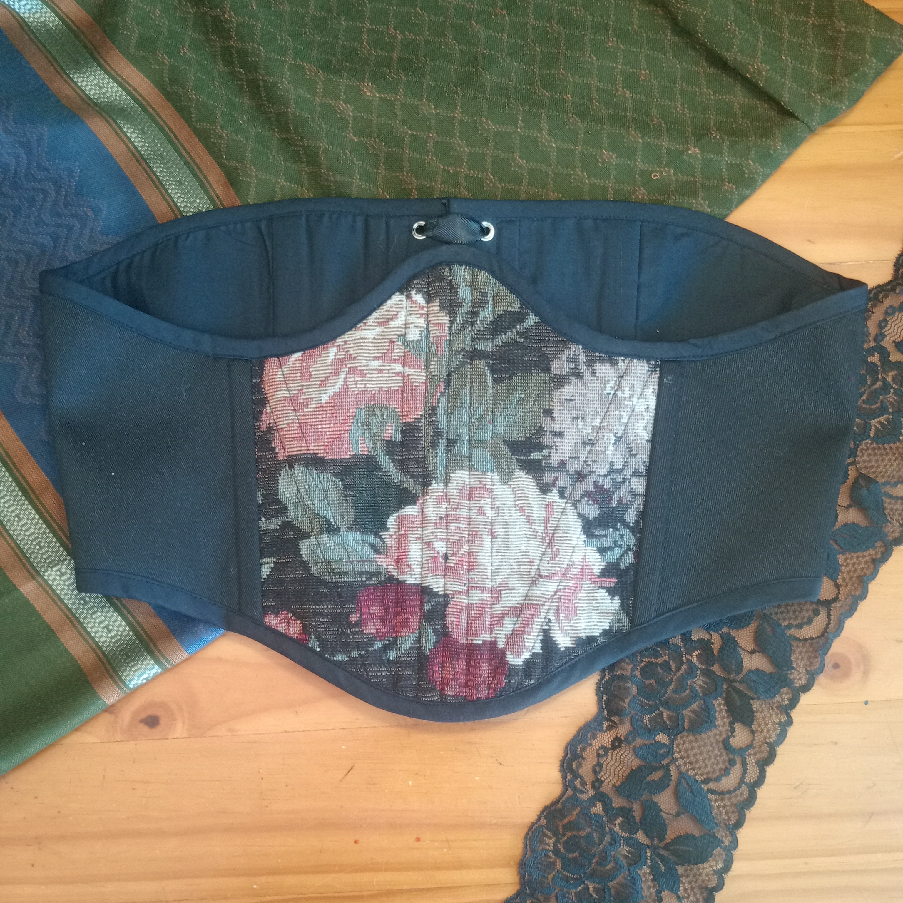Vintage Underbust corset